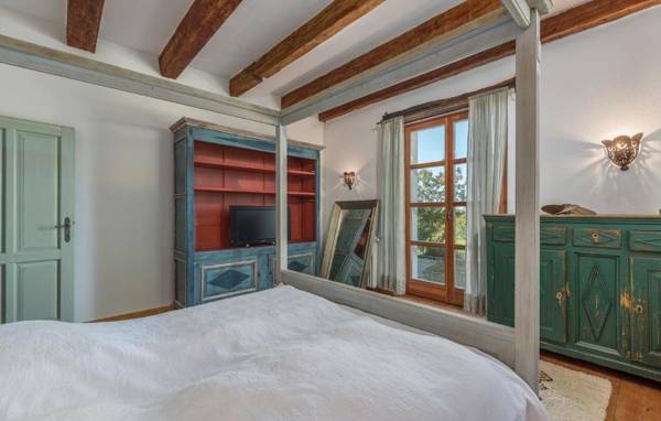 Villa zu den Drei Eichen-Barat