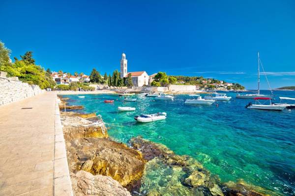 Beach Bay Hvar Hotel - New in July 2022