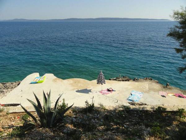 Sea-view Holiday Home in Okrug Gornji near Trogir