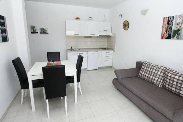 Apartments Renato - 150m from beach