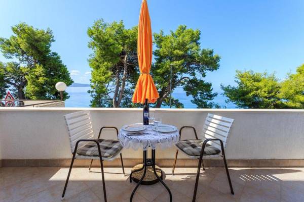 Apartments Verica - 15m from beach