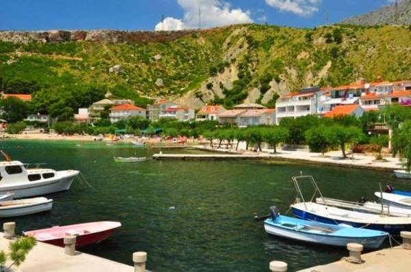 Beach House - Apartments Ana 2