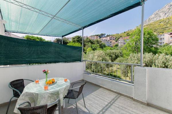 Apartments and Rooms Perica