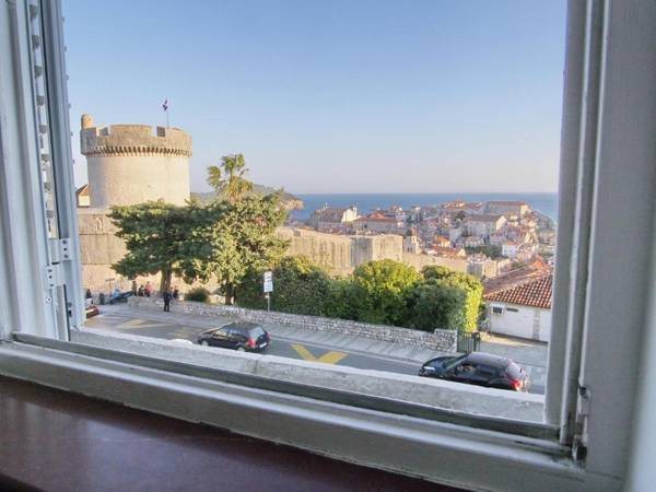 Apartment & Rooms Ivušić