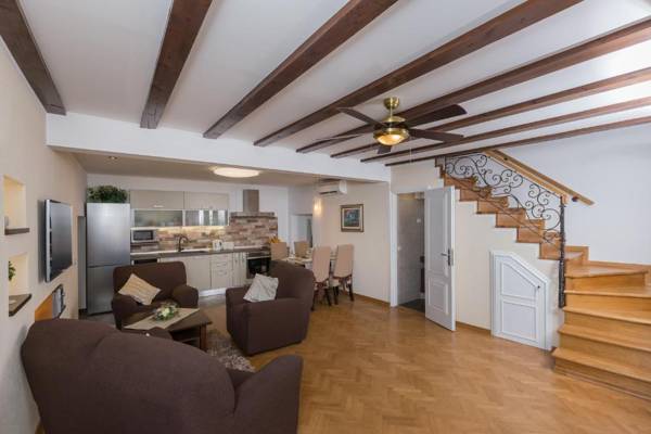 Apartment Maru Prestige