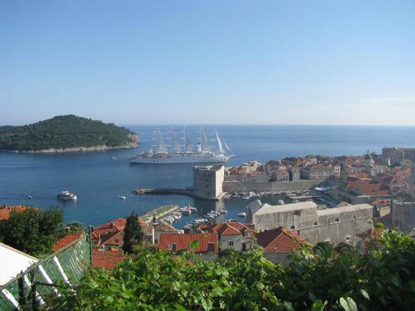 Sea View West Room with bath