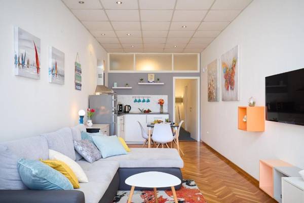 Apartment Aria