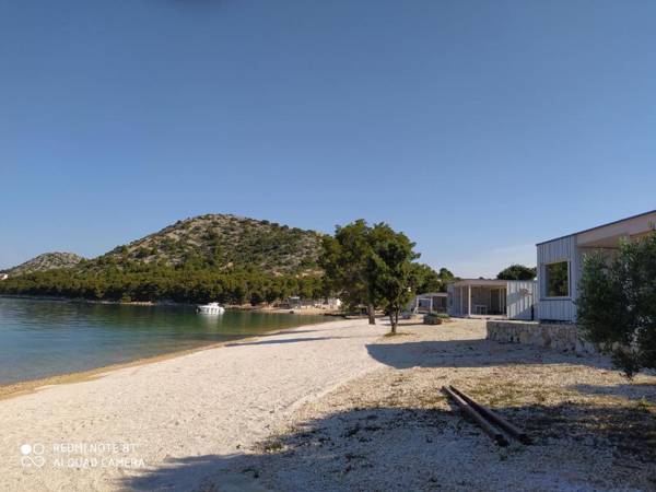 Bungalow on the beach - Buqez Eco Resort