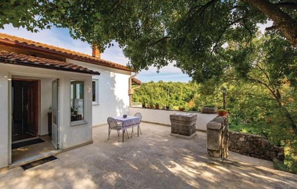 Apartments Damir with Sea View