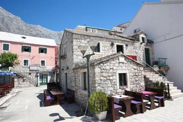 Apartment Rilka - 20m from the sea