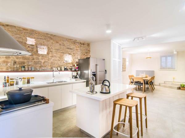 Completely renovated traditional Istrian stone house Villa Bale-Valle