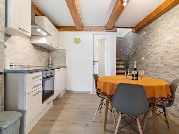 Quaint Farmhouse in Krmed with Garden