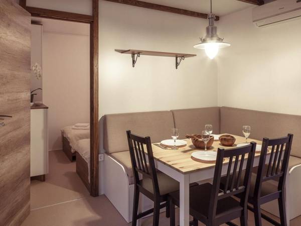 Vibrant chalet with two bathrooms in natural surroundings