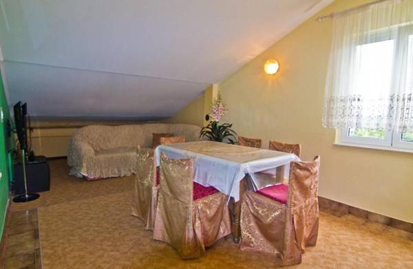 Apartments Ankica - pool & garden