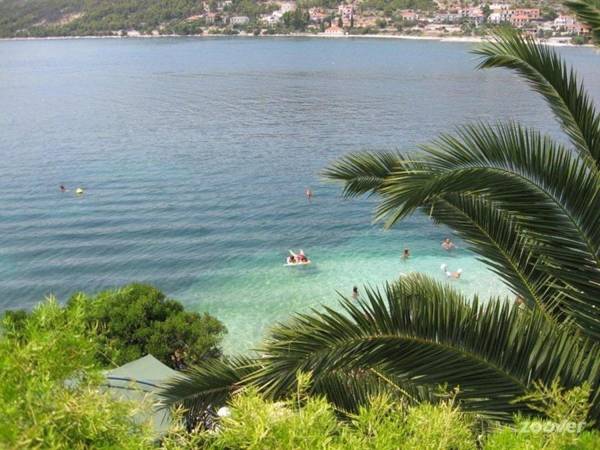 Villa Iris Apartments