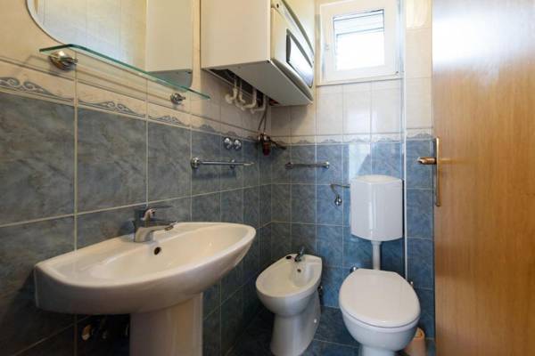 Holiday home VesnaD-25m from beach