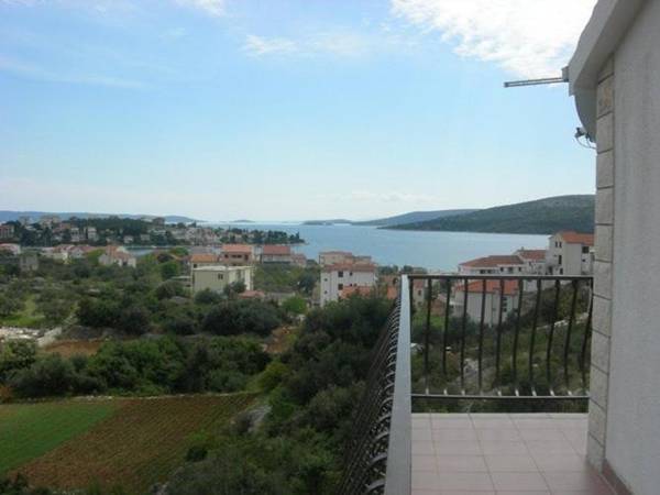 Apartments Nina - private parking