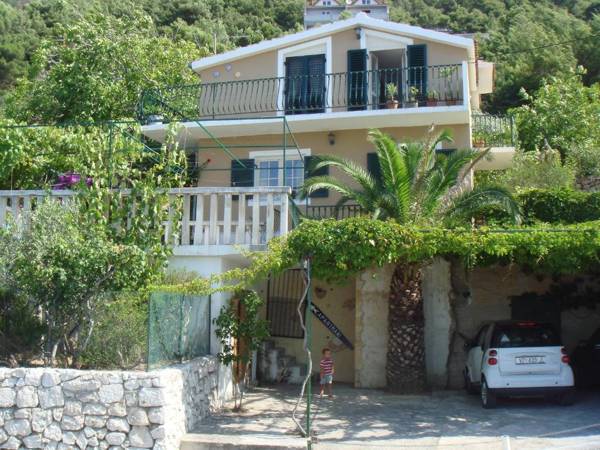 Holiday house with a parking space Pisak Omis - 18432