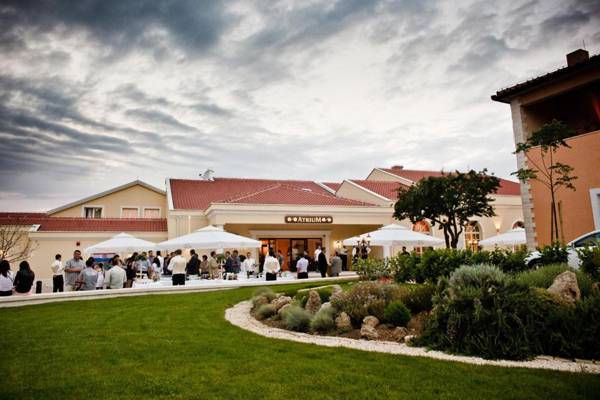 Guest Accommodation Atrium Gulin