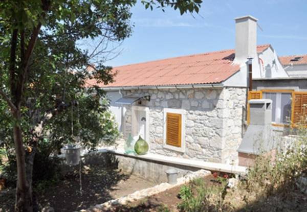 Apartments Oasis - 50m from the sea