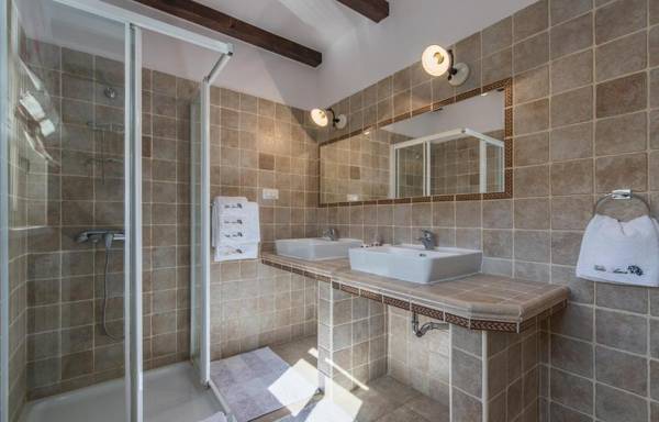 Villa Sana with Heated Pool