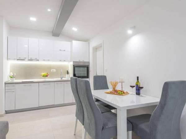 Pretty Apartment in Imotski close to River