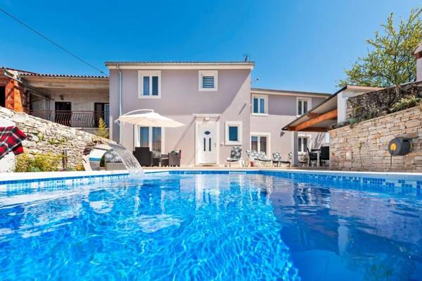 Holiday Home Fradelani