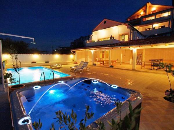 Apartments Denko - with pool
