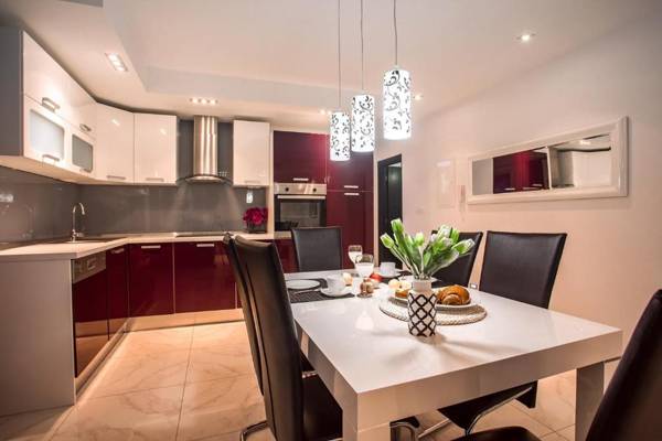 Villa Golden Garden with 50sqm private pool