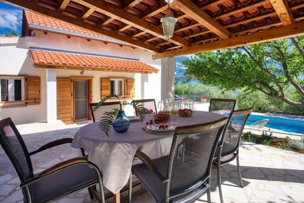 Villa Zoro 3-bedroom villa with private pool and amazing panorama