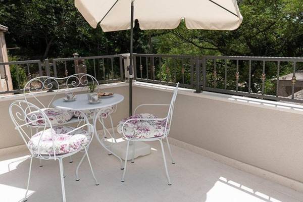 Holiday house Alina with heated Pool