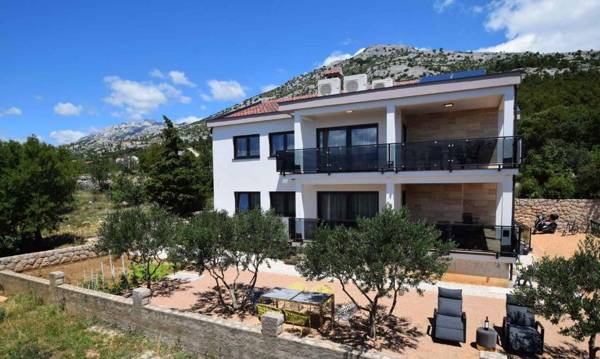 Apartments in Starigrad-Paklenica 40892