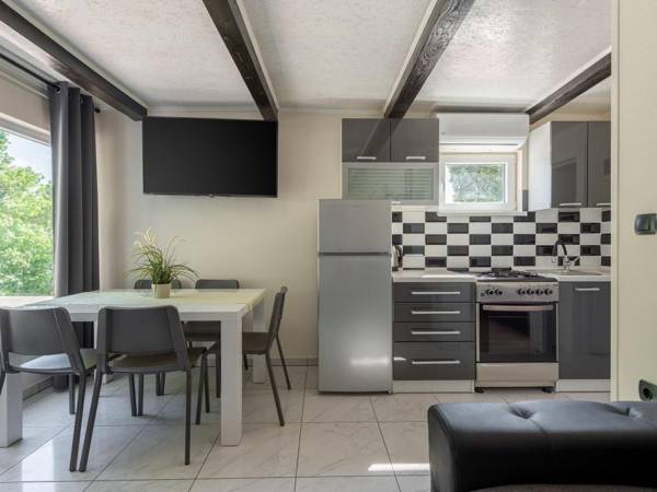 Soothing Holiday Home in Starigrad near Sea