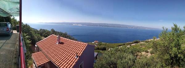 Secluded country house with panoramic view