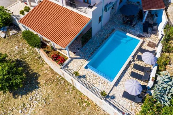 Apartments Villa Made 4U