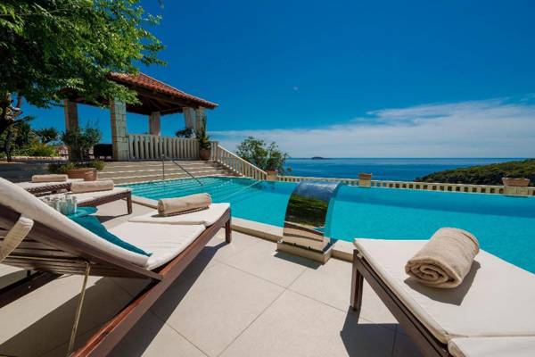 Mediterranean villa with astonishing view over the Adriatic sea and private pool