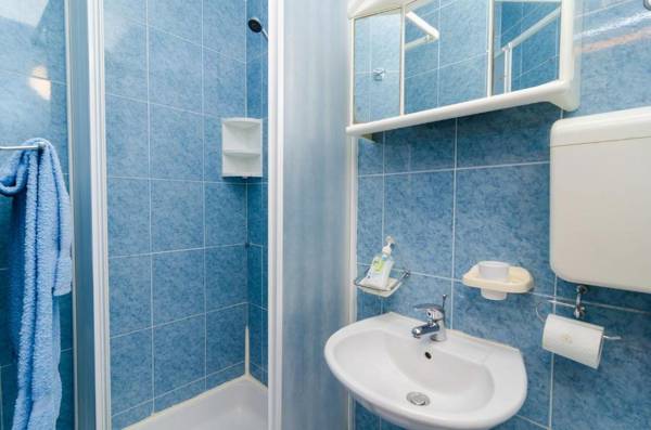 Apartments and rooms Bari