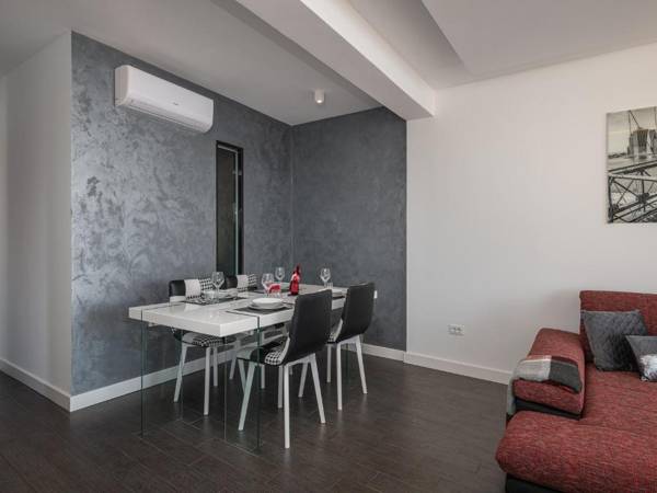 Apartment License to Chill