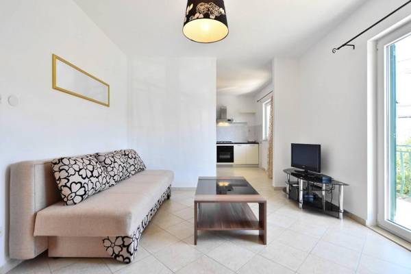 Holiday Home Nino with private pool