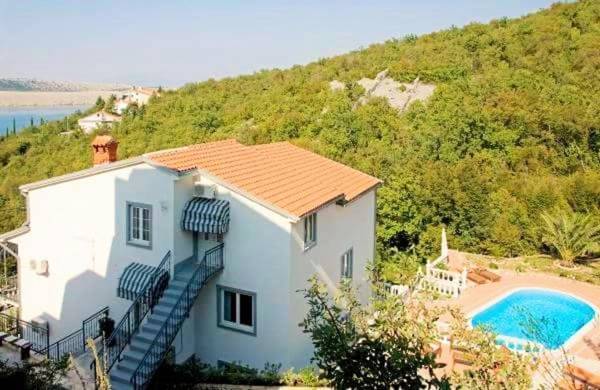 5 bedrooms villa at Jadranovo 100 m away from the beach with sea view private pool and enclosed garden