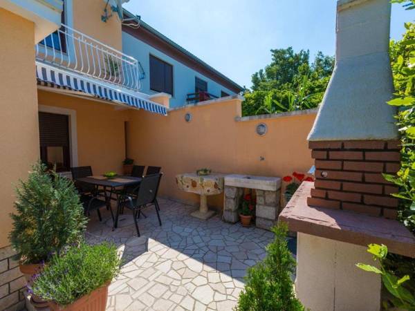 Spacious Holiday Home in Kvarner with Swimming Pool