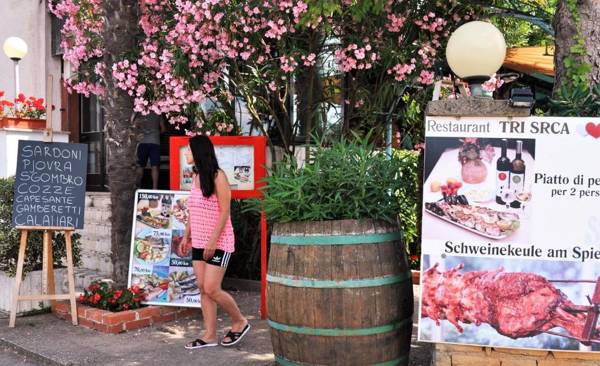 TRI SRCA apartments & rooms