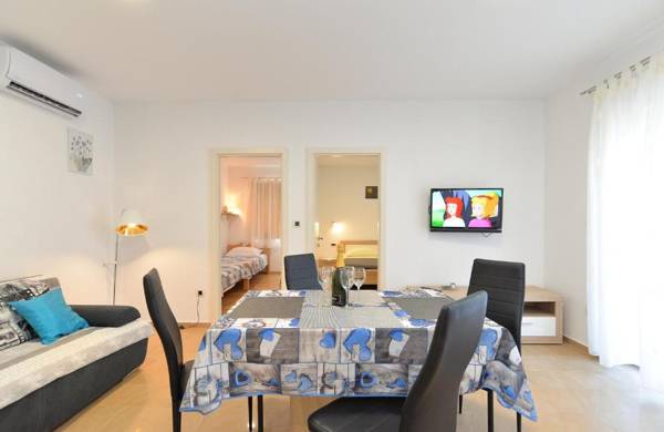 Apartments Elizabeta 1701