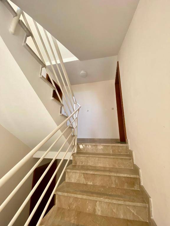 Apartment Prilaz Obali