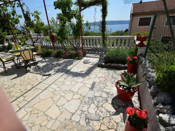Gorgeous Holiday Home in Dramalj near Sea