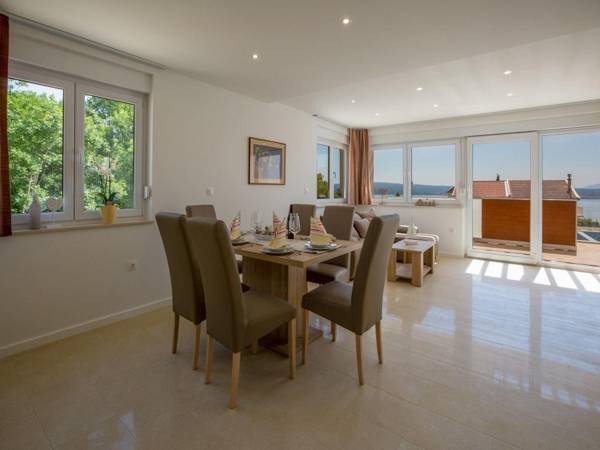 Magnificent Villa in Dramalj with Swimming Pool