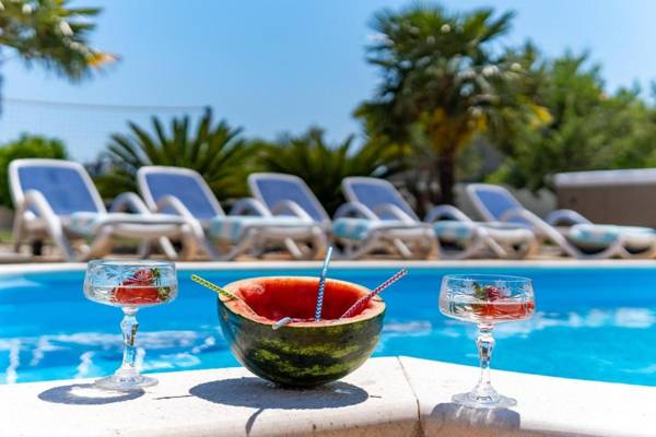 Villa Suker - Jacuzzi Pool Sauna