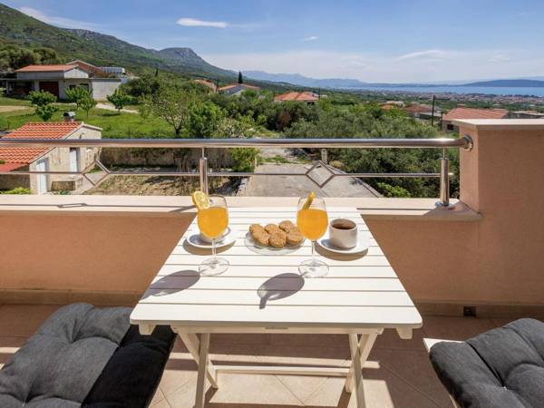 Brand new top floor apartment with balcony and view in between Split and Trogir