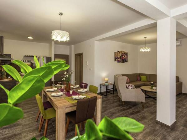 Modern apartment in Kastel Novi with private terrace