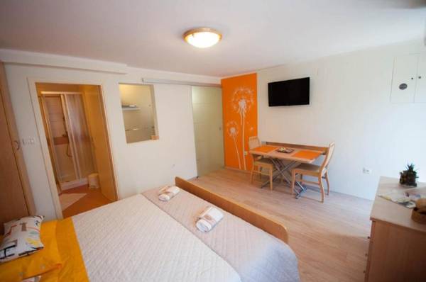 Dario Apartment by the sea